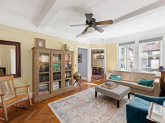 3rd image of 175 W 73rd St APT 2B