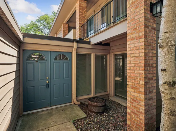 6308 Barrie Rd APT 1C, Edina, MN 55435