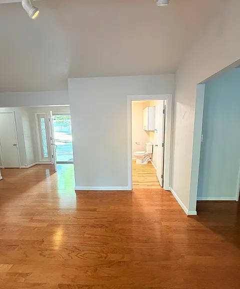 2406 W 10th Ave — Photo 17