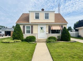 1914 33rd St, Kenosha, WI 53140