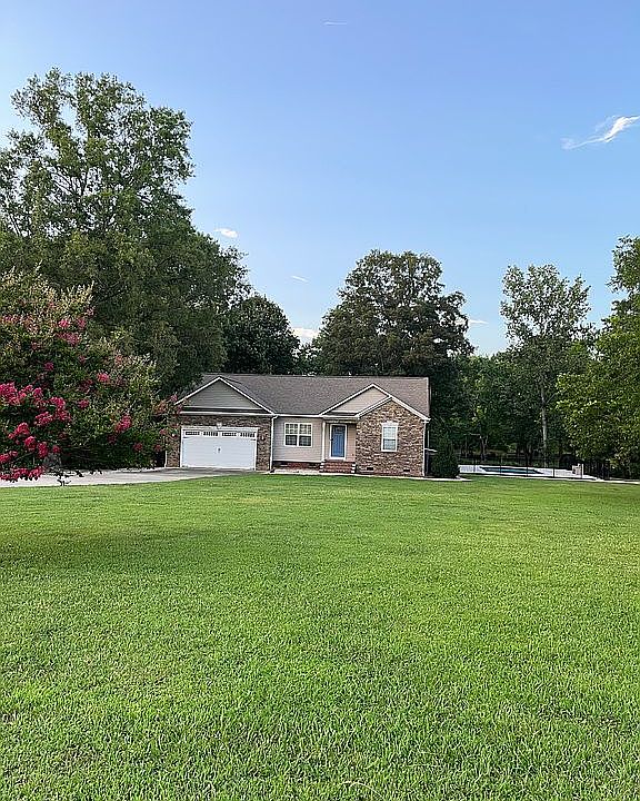 1st image of 326 Daves Rd
