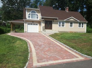 (Undisclosed Address), Farmington, CT 06032