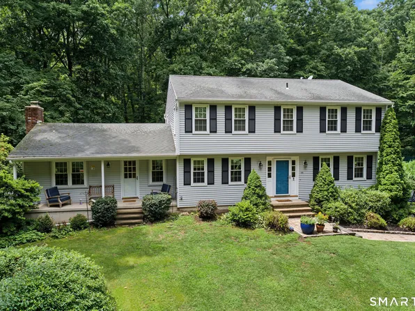 98 Pond View Circle, Guilford, CT 06437