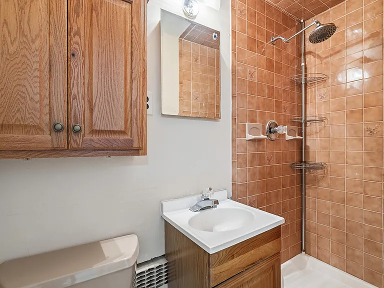 48 Burns Ave #2 — Photo 21