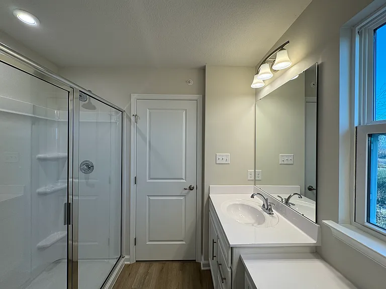 148 Crown St — Photo 7