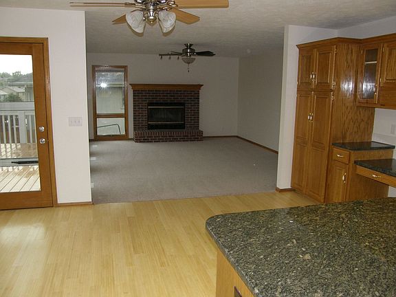 4th image of 2107 Liberty Ln