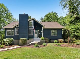5483 Valley Run St, Hickory, NC 28601