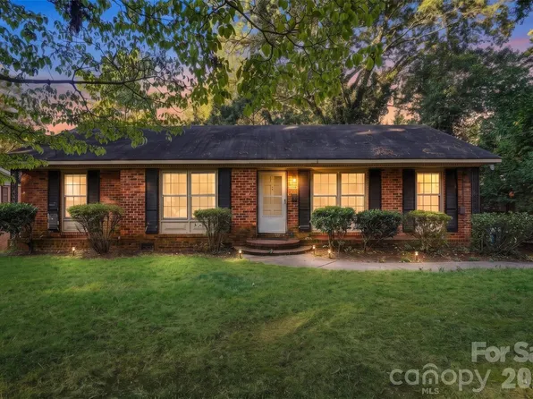 1518 Keeling Pl, Charlotte, NC 28210