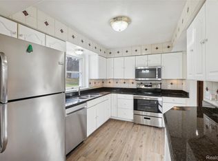 8603 Killinger Rd, Fowlerville, MI 48836