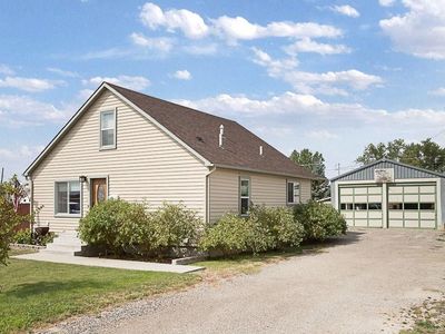 16 S Choteau Ave, Hardin, MT, 59034