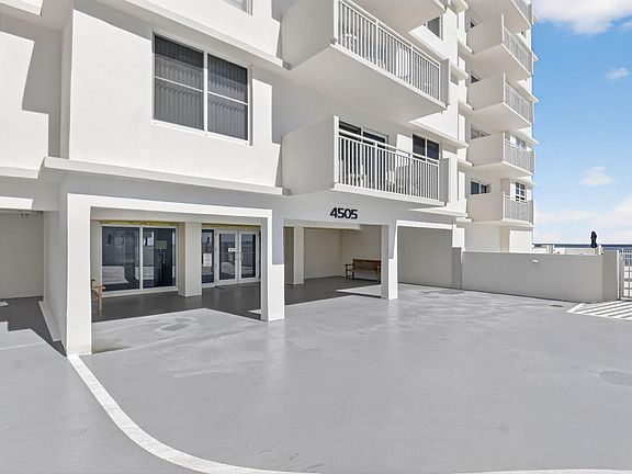 3rd image of 4505 S Ocean Boulevard #805