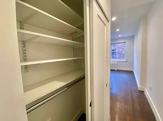 Rented by Compass | media 10