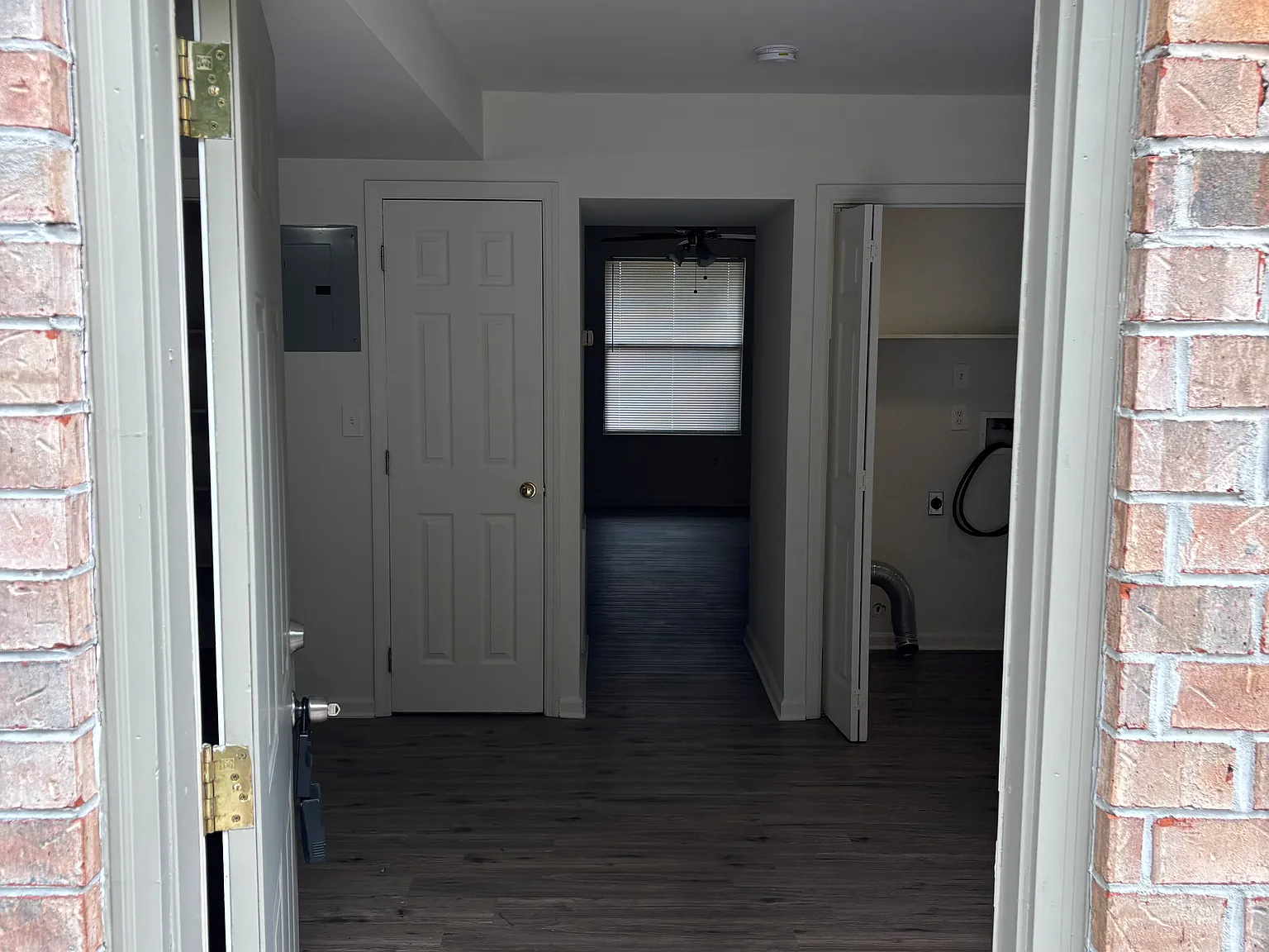 2 bed, 2.5 bath, 1050 sqft, $1,500 — Photo 4