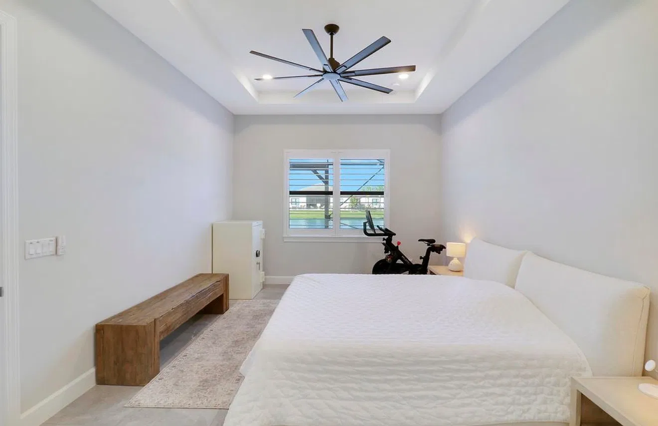 3 bed, 2346 sqft, $5,000 — Photo 3