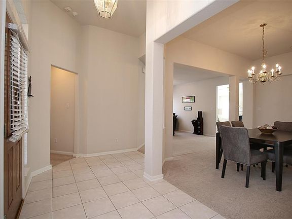 4th image of 10207 Squirehill Ct