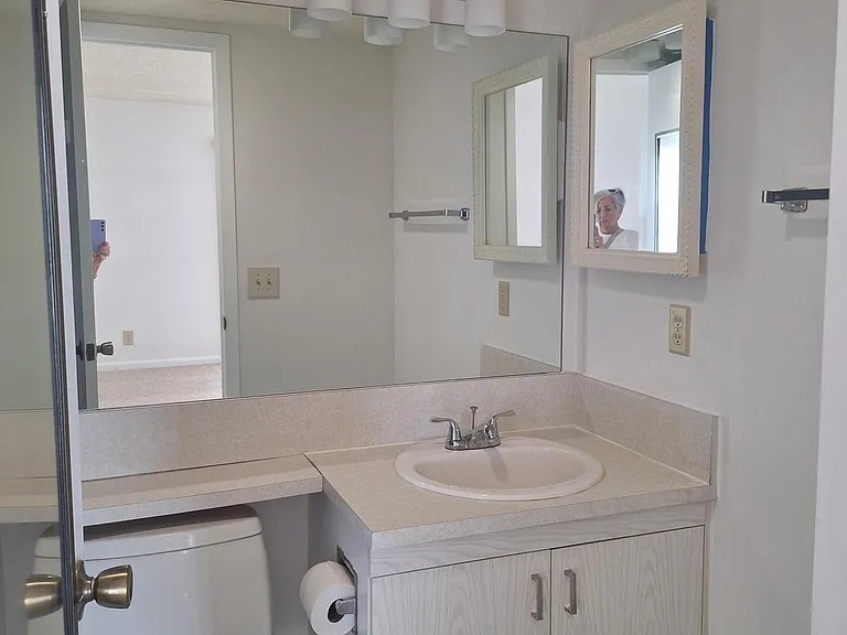 4007 Cornwall Dr #4007-A — Photo 12