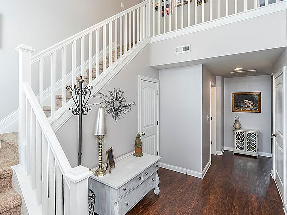 5th image of 3172 Sweet Clover Ln