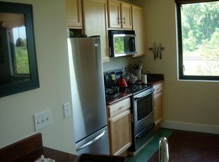 211 Cream St APT 101, Charlottesville, VA 22903