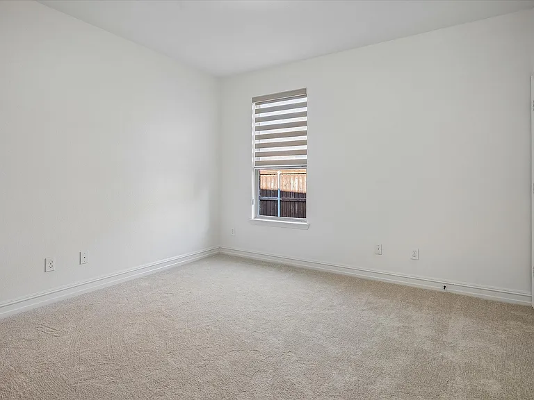 1037 Everglades Dr — Photo 15