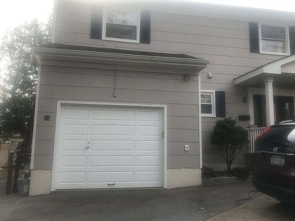 1st image of 31 Lasalle Dr