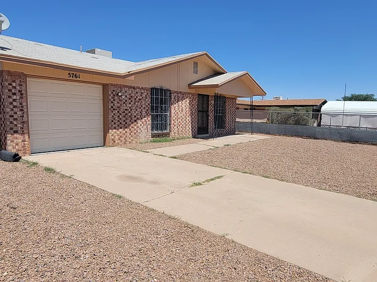 5761 Longview Dr — Photo 7