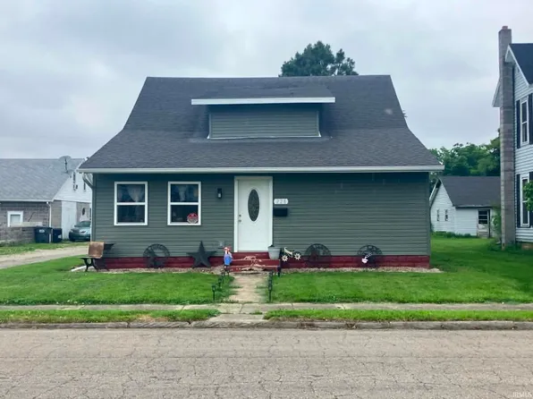 228 E Commerce St, Dunkirk, IN 47336