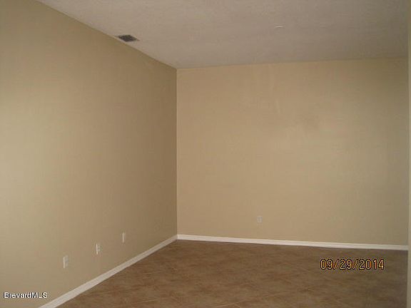 5th image of 1019 Pelican Ln