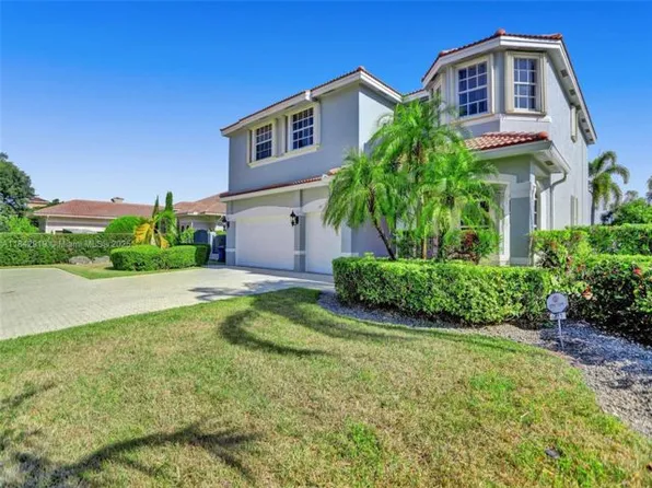 721 Ranch Rd, Fort Lauderdale, FL 33326