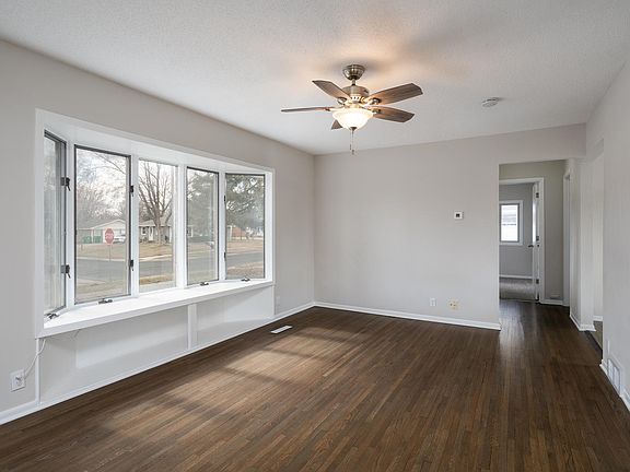 5th image of 2707 S Heights Dr NW