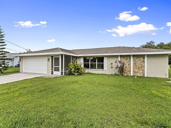 3rd image of 2398 SW Caballero Street