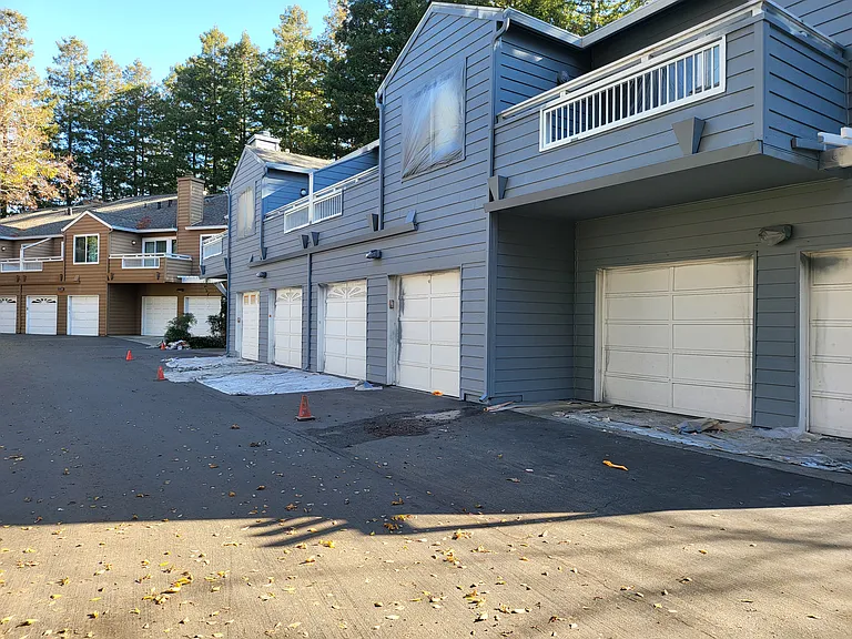 2483 Alveswood Cir — Photo 2