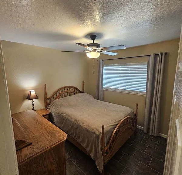1460 Berry Dr — Photo 5