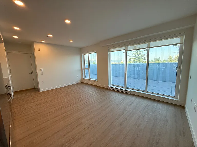 4488 Fraser St — Photo 24
