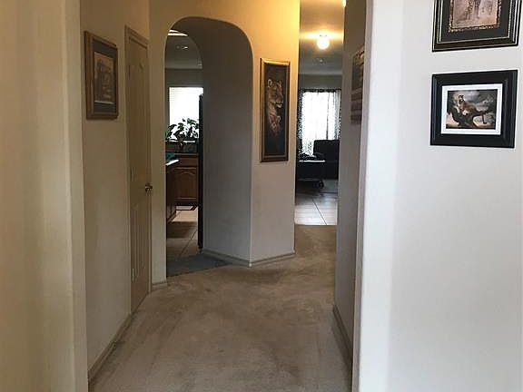 4th image of 1209 Yorkshire Dr