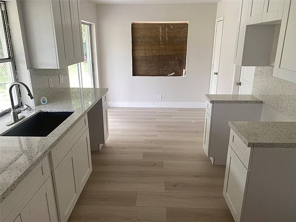 5th image of 5010 NW 22nd St