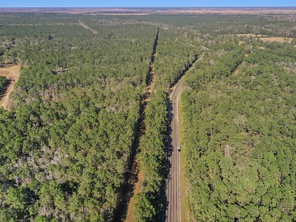 3 Highway 61, Hankamer, TX 77560