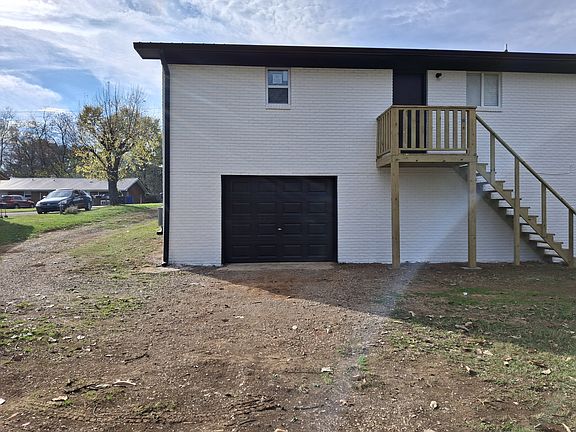 3rd image of 1628 Jefferson St #1628