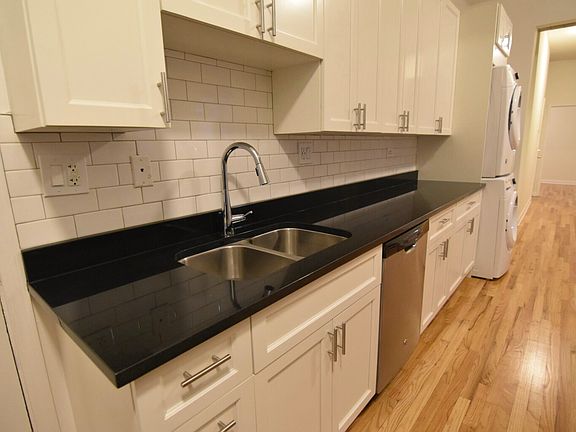 3rd image of 3803 N Broadway #3805-2
