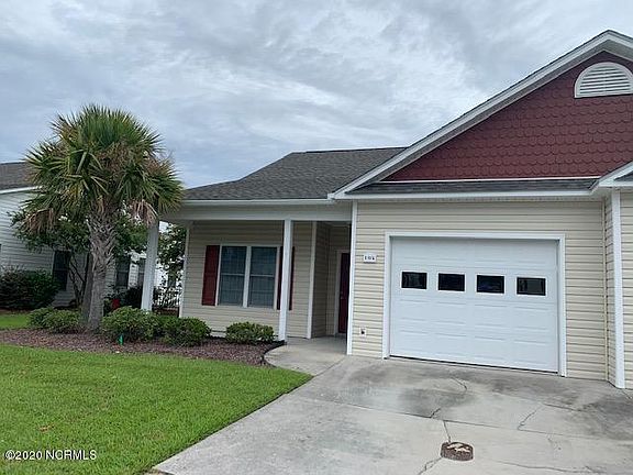 3rd image of 104 Palmetto Place Cir
