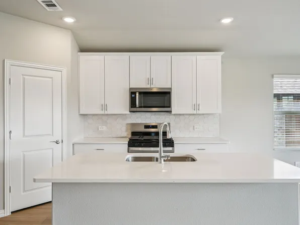 515 Midnight Oak Dr, McKinney, TX 75069