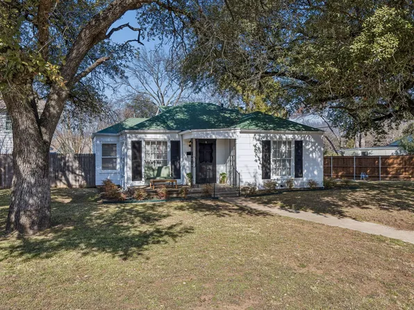 3704 Wildwood Rd, Fort Worth, TX 76107