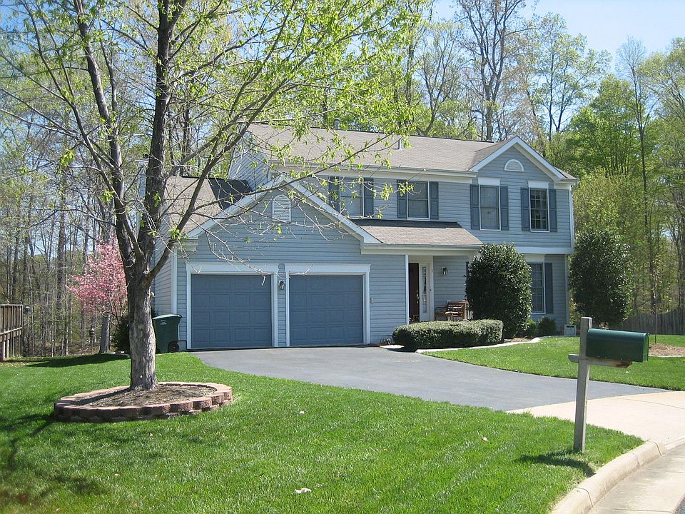 1st image of 3 Burwell Pl