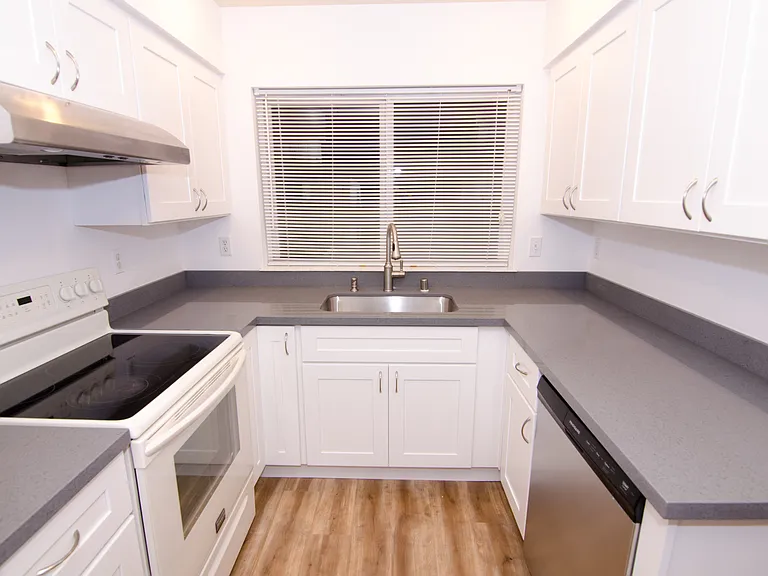 7123 Rainier Dr #A — Photo 2