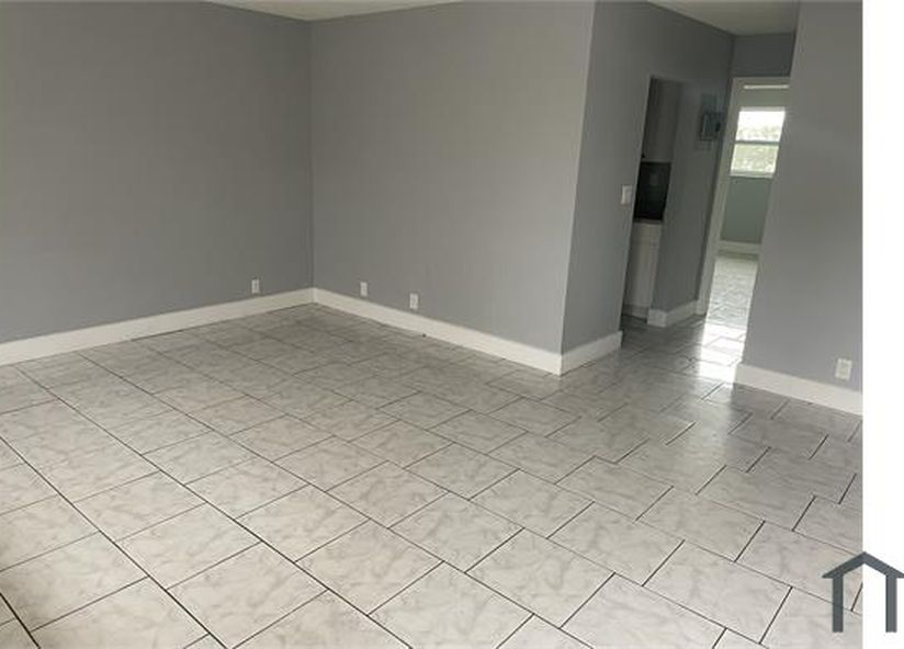 408 NW 30th Ct APT 207, photo 7