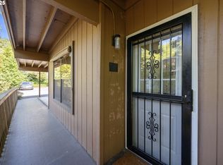 7538 SW Barnes Rd UNIT D, Portland, OR 97225