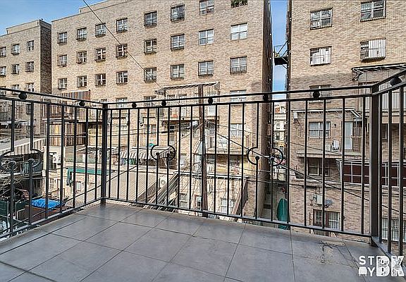 5th image of 587 Flushing Ave #4L
