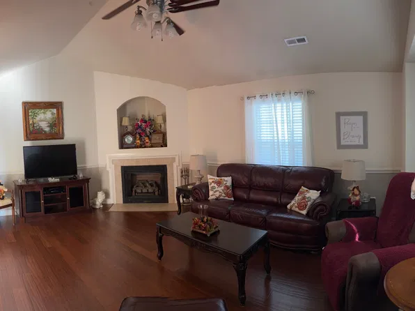 380 Bent River Dr, Inman, SC 29349