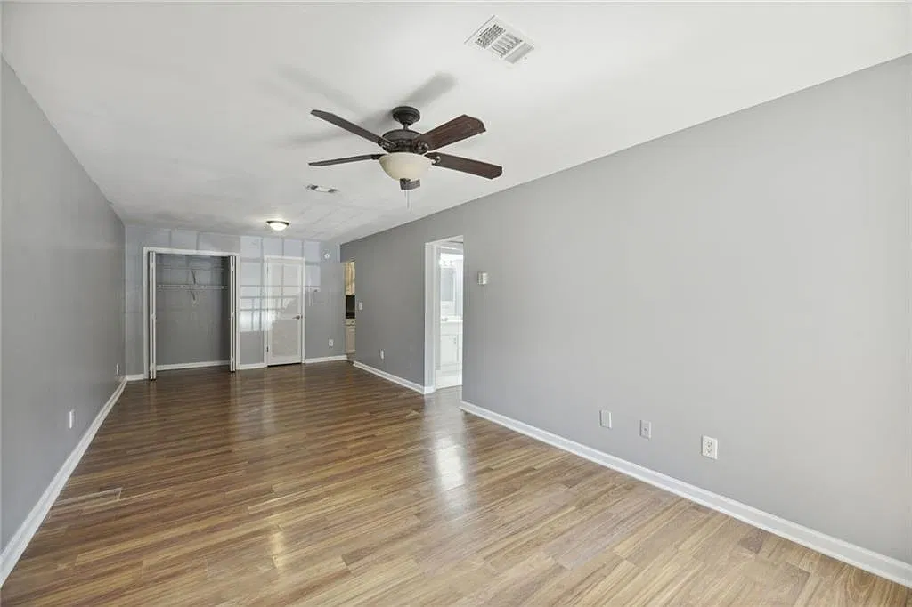 1 bed, 1.0 bath, 800 sqft, $1,300 — Photo 3