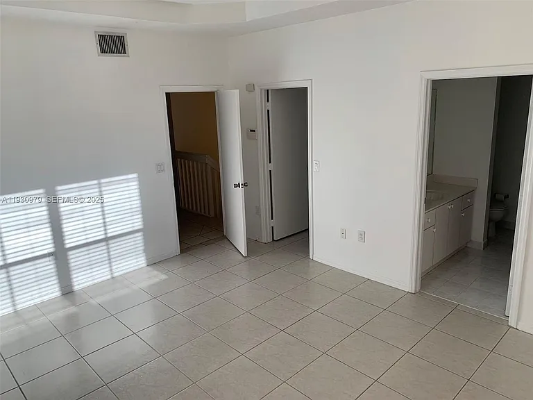 3150 SW 152nd Pl #3150 — Photo 7