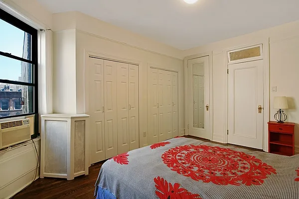 Sold by Corcoran | media 3